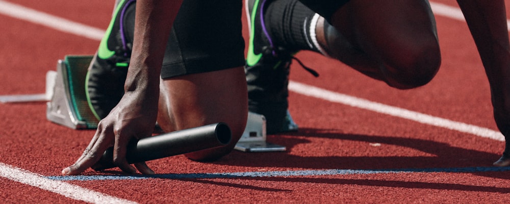 懂球体育主题横幅：多种体育运动场景集合